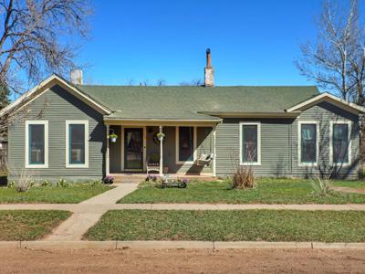 Charming Cottage located in historic LaVeta, Colorado